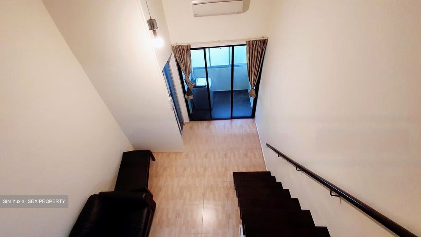 Bedok Shopping Complex (D16), Apartment #463126541